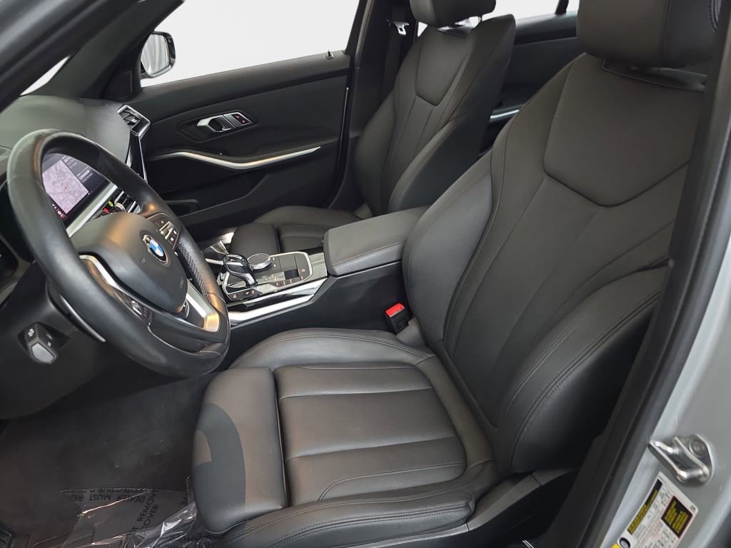 Used 2019 BMW 330i xDrive Sedan w/ Convenience Package image 17