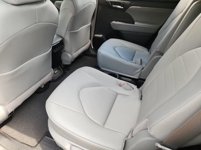 New 2026 Toyota Highlander XLE AWD/4WD image 20