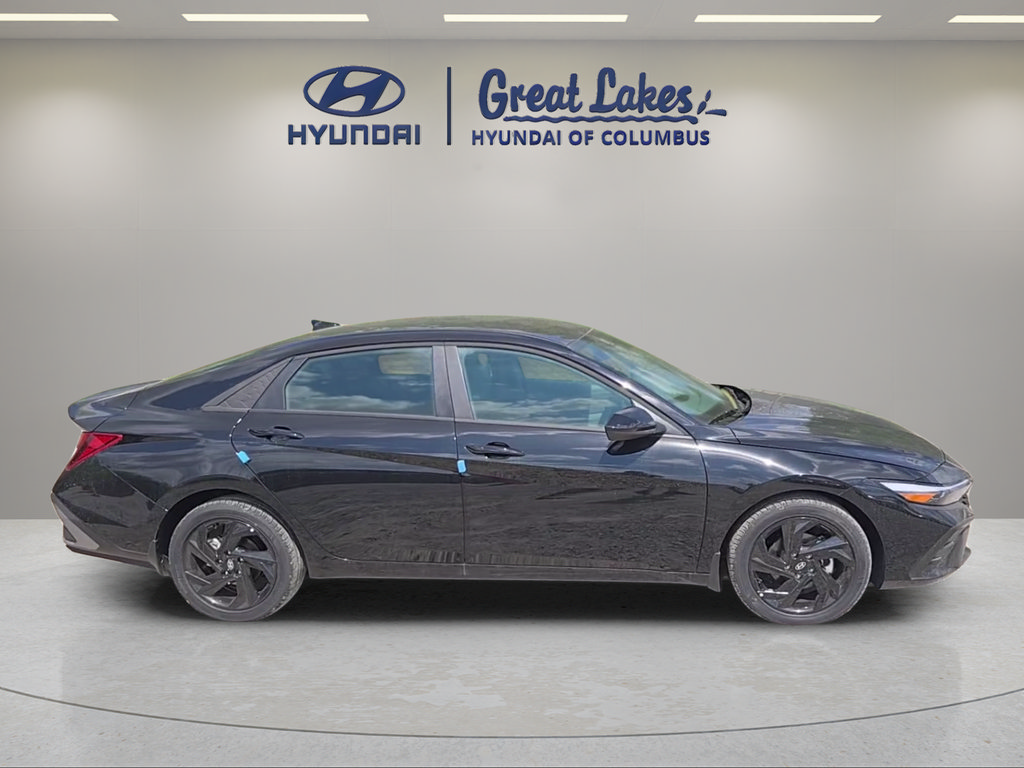 New 2026 Hyundai Elantra Sport FWD image 5