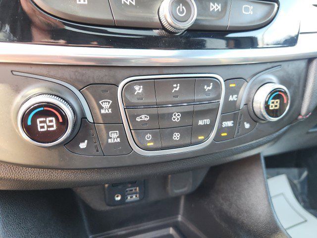 Used 2023 Chevrolet Traverse RS w/ LPO, Floor Liner Package image 47