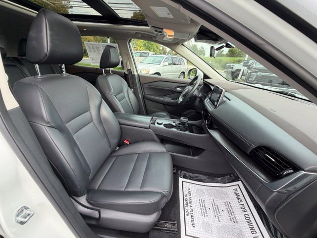 Used 2022 Nissan Rogue SV w/ SV Premium Package AWD/4WD image 37
