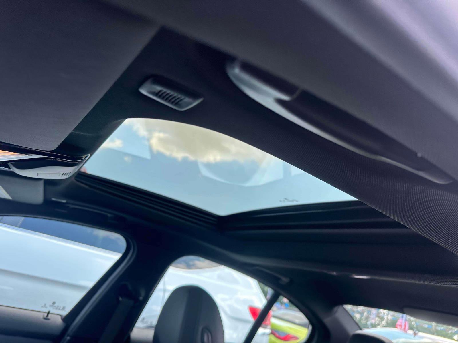 Used 2024 BMW 330i xDrive Sedan image 19