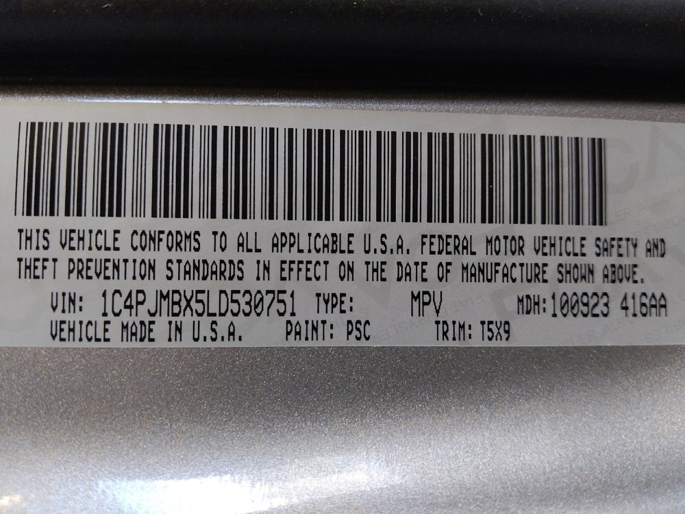 Used 2020 Jeep Cherokee Trailhawk image 33