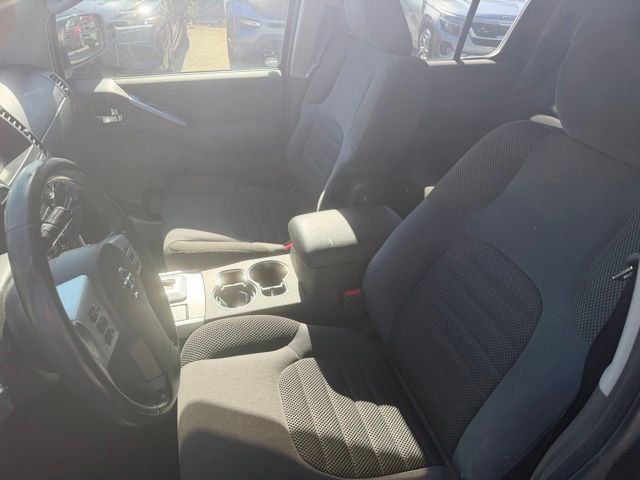 Used 2012 Nissan Pathfinder SV AWD/4WD image 8