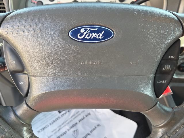 Used 2004 Ford Explorer Sport Trac XLS RWD image 21