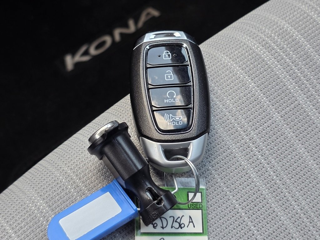 Used 2023 Hyundai Kona SEL w/ Convenience Package image 36