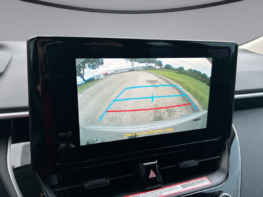 Used 2025 Toyota Corolla LE FWD image 22