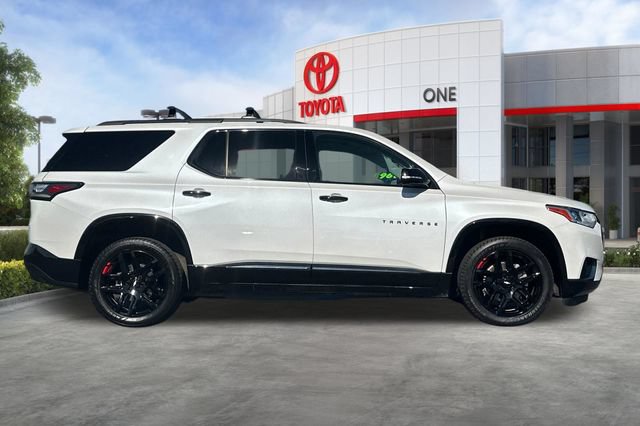 Used 2020 Chevrolet Traverse Premier w/ Redline Edition AWD/4WD image 3