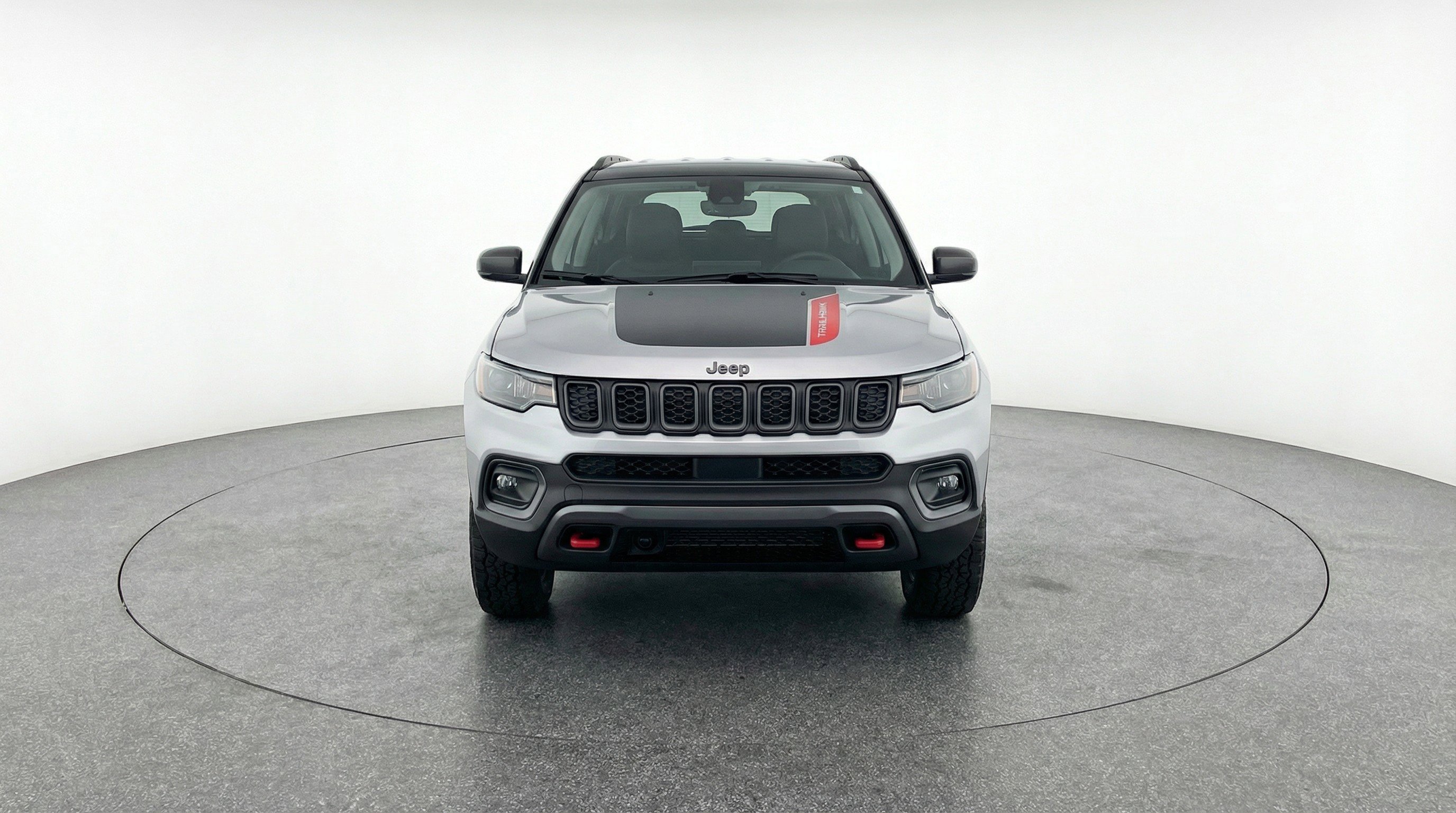 Used 2025 Jeep Compass Trailhawk AWD/4WD image 2