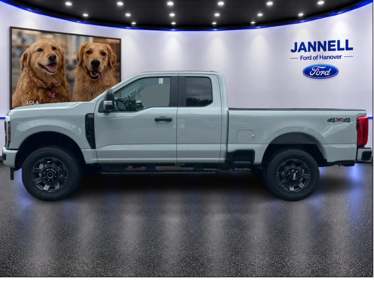 New 2026 Ford F250 XL w/ STX Appearance Package AWD/4WD image 9