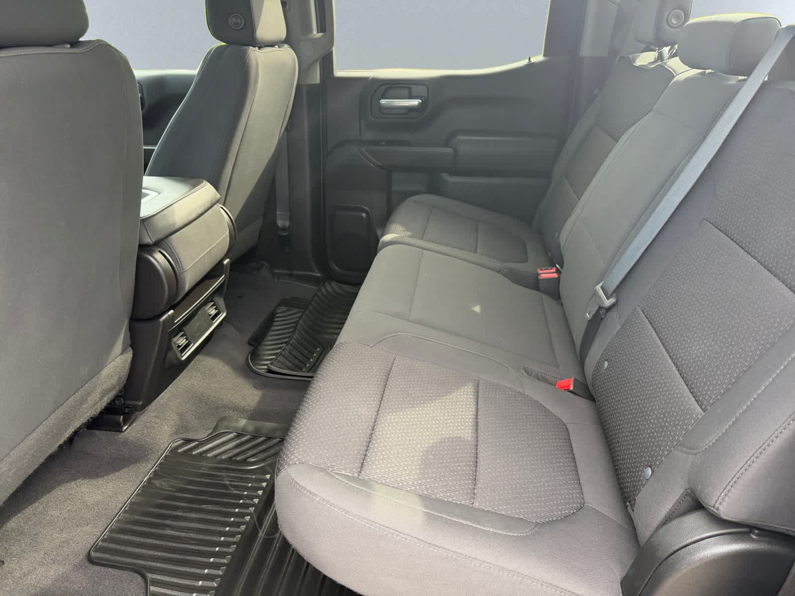 Used 2020 Chevrolet Silverado 1500 Custom w/ Trailering Package AWD/4WD image 18