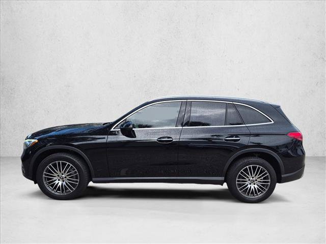 Used 2023 Mercedes-Benz GLC 300 4MATIC image 9