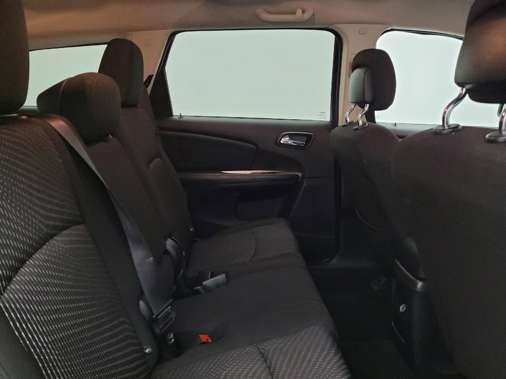 Used 2020 Dodge Journey SE image 19