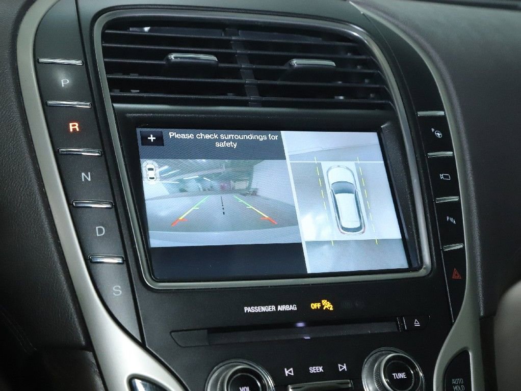 Used 2017 Lincoln MKX Reserve w/ Driver Assistance Package AWD/4WD image 31