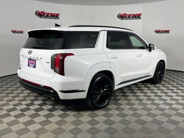 Used 2024 Hyundai Palisade Calligraphy image 3