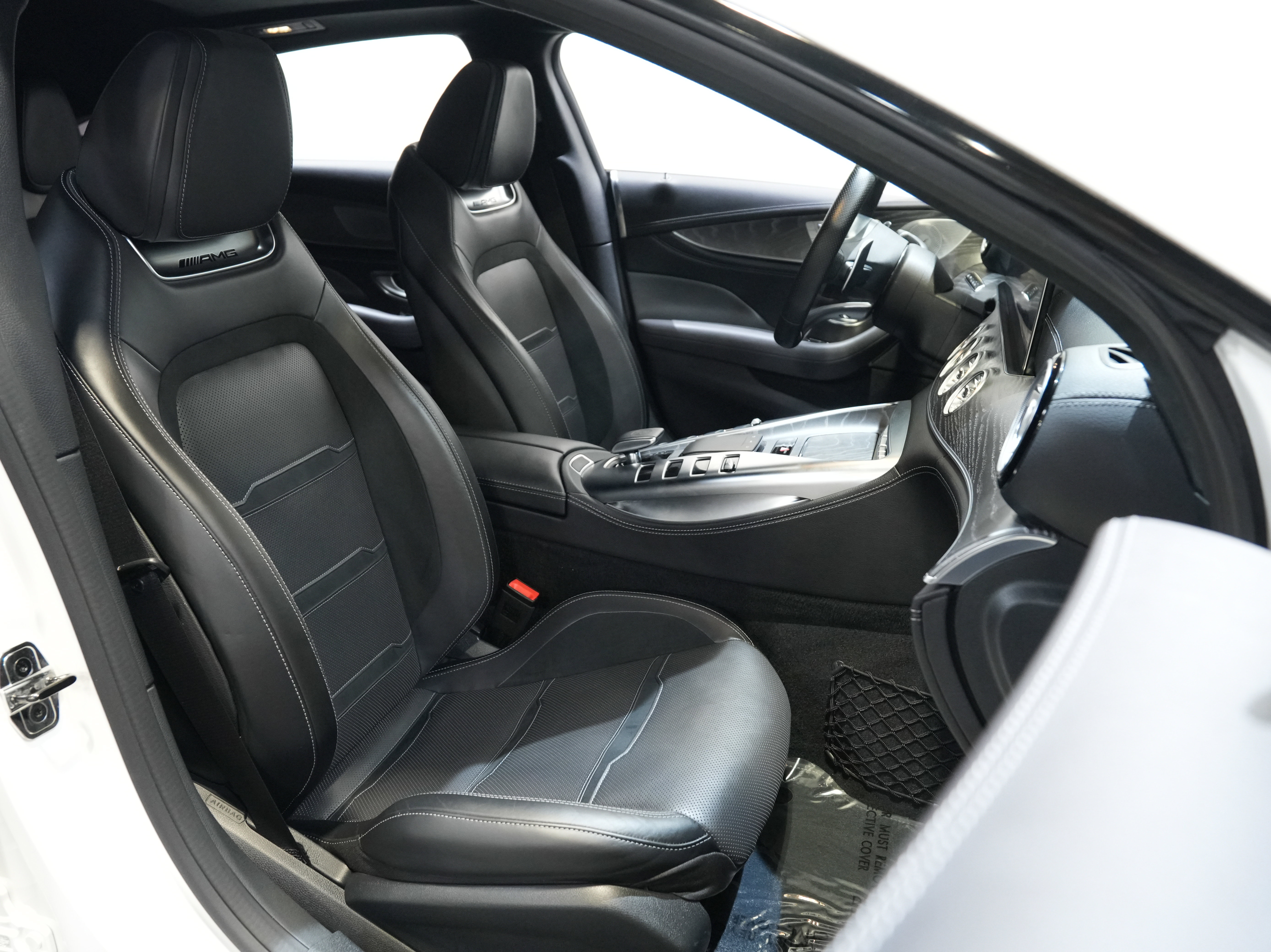 Used 2019 Mercedes-Benz AMG GT 63 w/ AMG Aerodynamics Package image 37