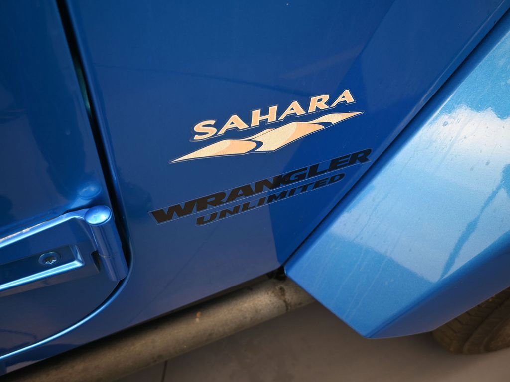 Used 2015 Jeep Wrangler Unlimited Sahara w/ Dual Top Group image 36
