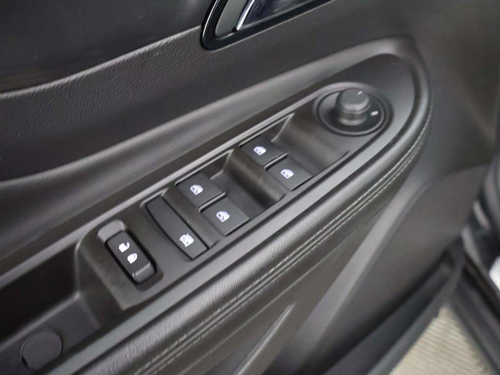Used 2020 Buick Encore Preferred w/ Safety Package FWD image 34
