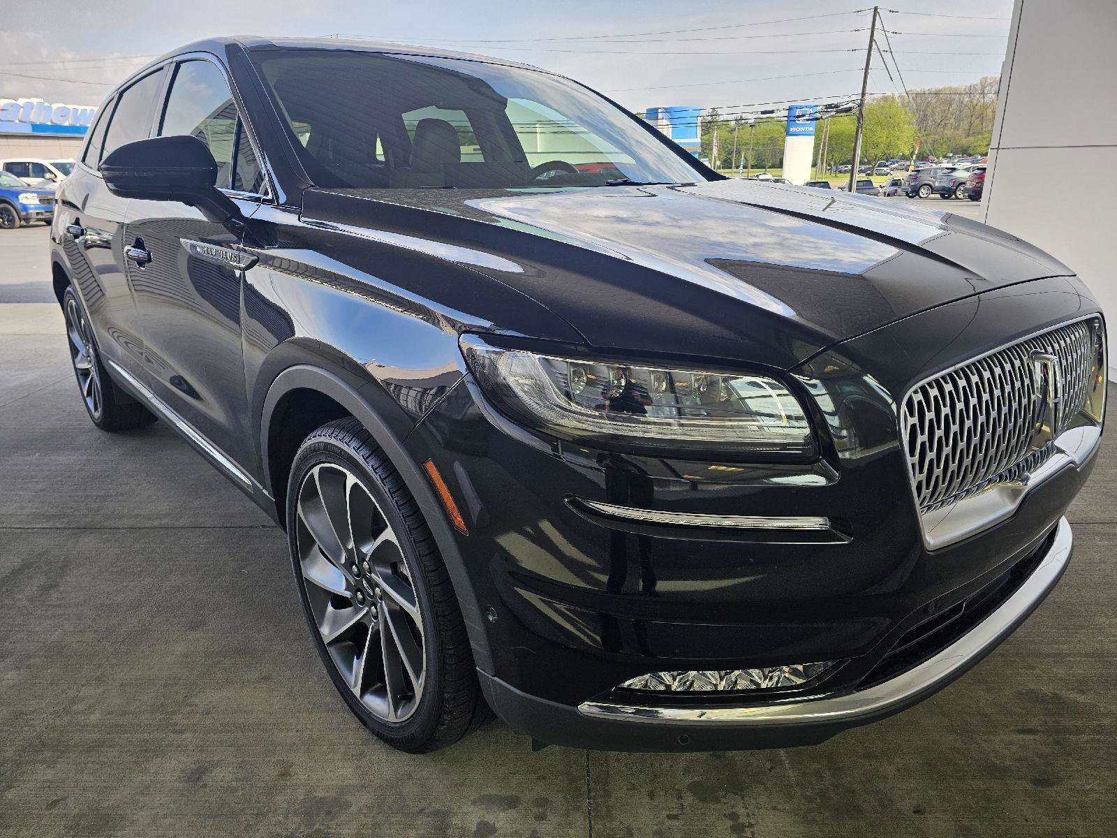 Used 2022 Lincoln Nautilus Reserve w/ Equipment Group 202A AWD/4WD image 7