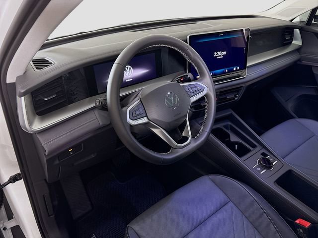 New 2025 Volkswagen Tiguan SE image 9