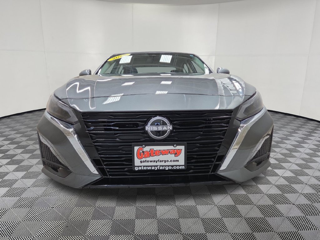 Used 2025 Nissan Altima 2.5 SV w/ SV Special Edition Package AWD/4WD image 5