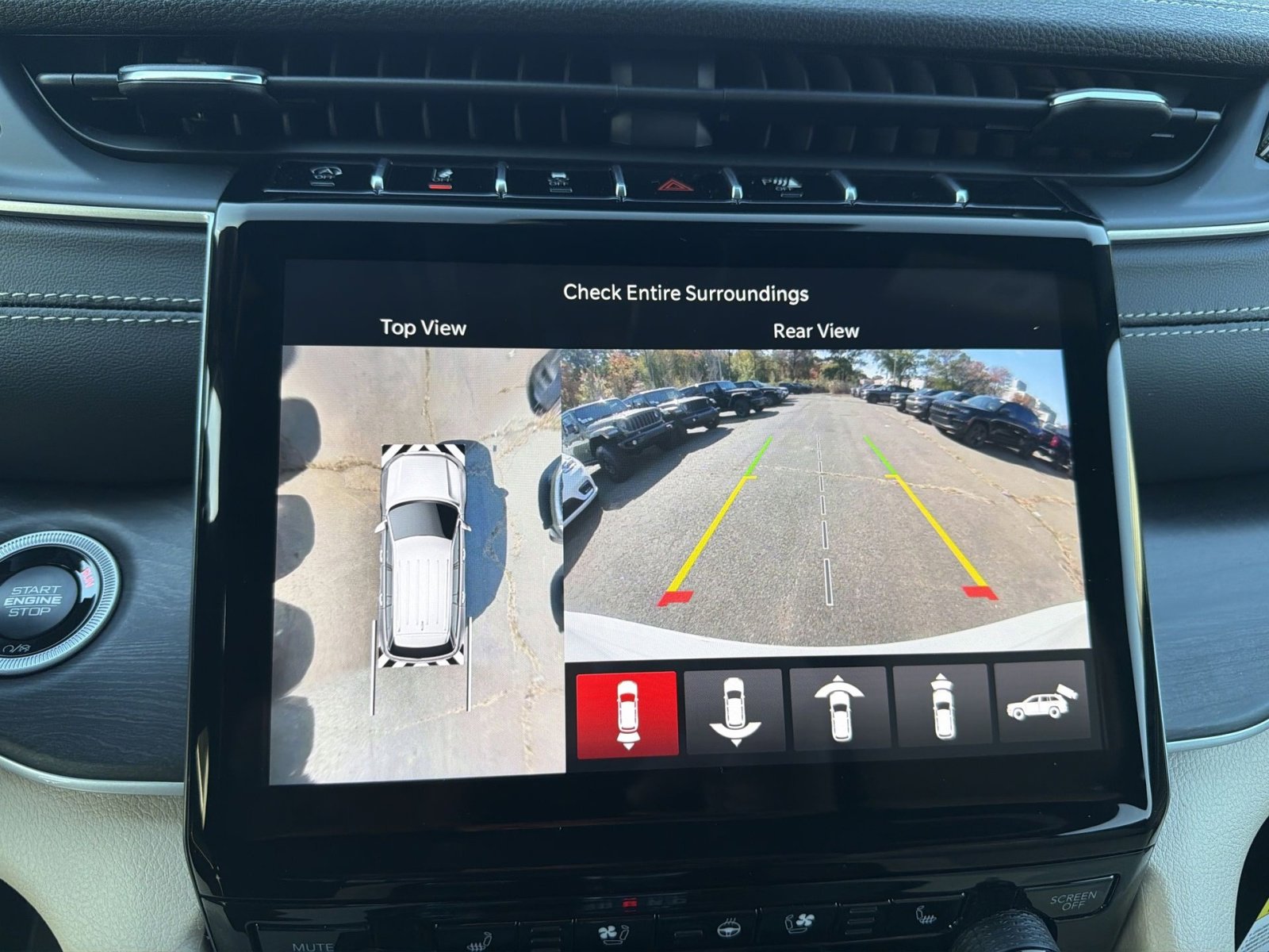 New 2025 Jeep Grand Cherokee Limited w/ Luxury Tech Group II image 19