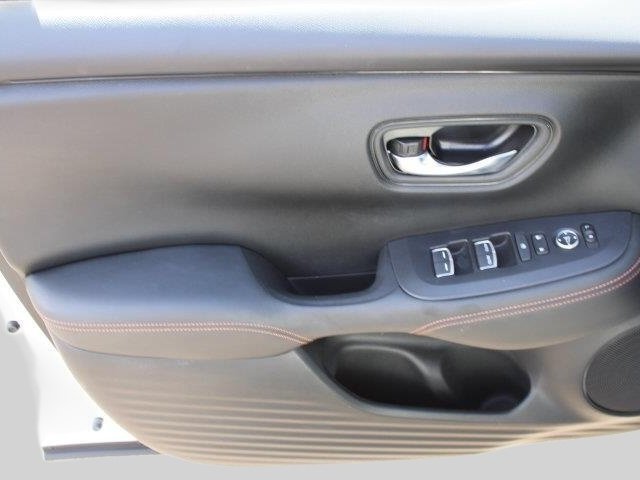 Used 2024 Honda HR-V Sport image 18