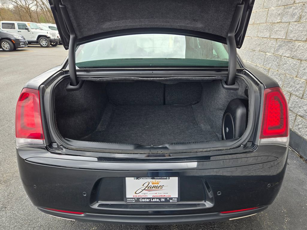 Used 2023 Chrysler 300 Touring L w/ Popular Equipment Group RWD image 37