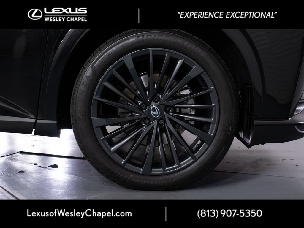 Used 2026 Lexus RX 350 Premium w/ Convenience Package AWD/4WD image 3