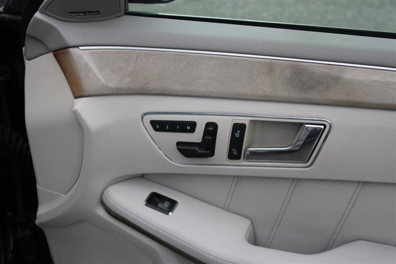 Used 2010 Mercedes-Benz E 350 E 350 w/ Premium 2 Pkg image 16