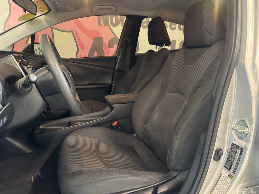 Used 2016 Toyota Prius Two w/ Preferred Accessory Package FWD image 16