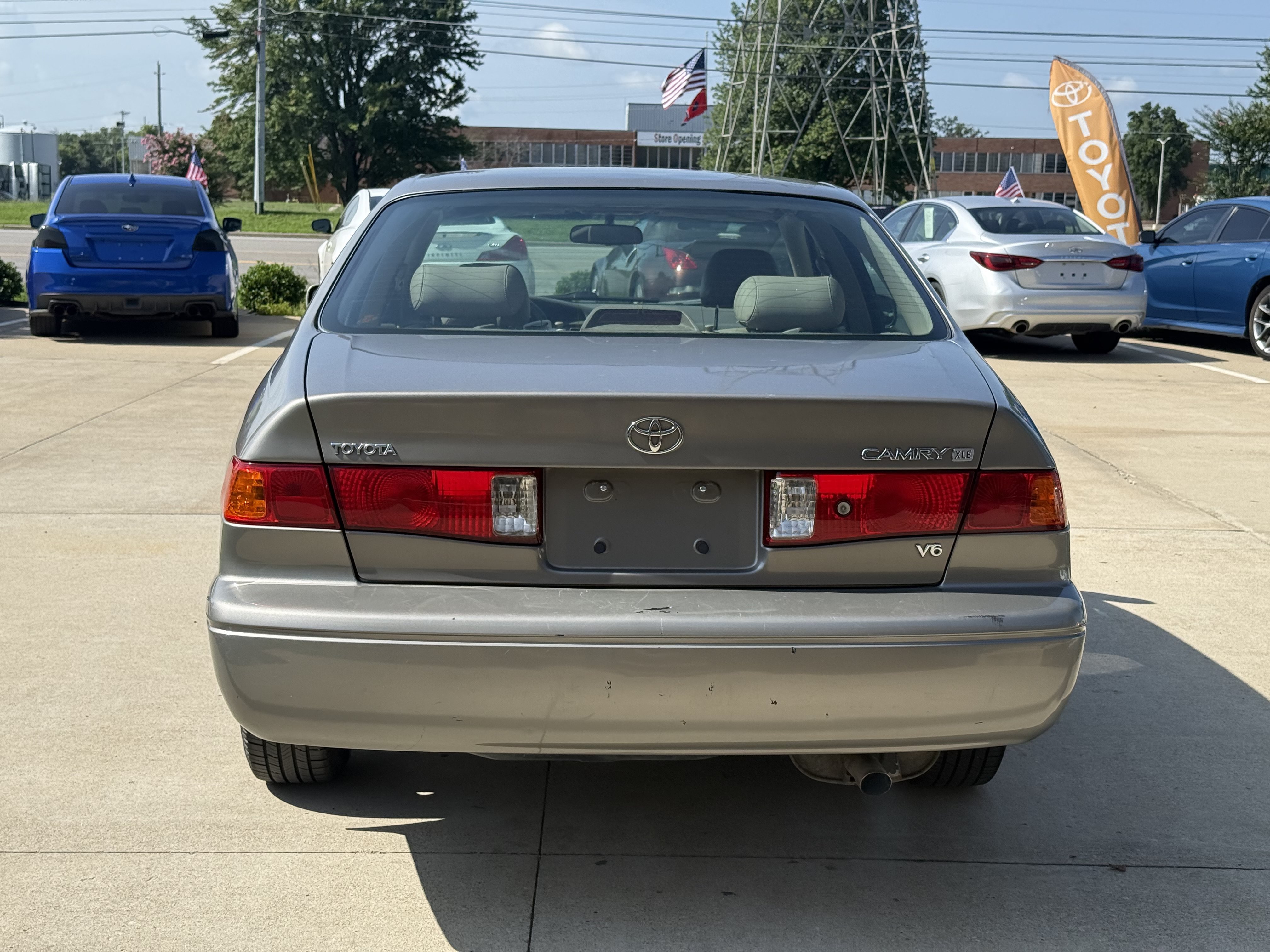Used 2001 Toyota Camry XLE FWD image 6