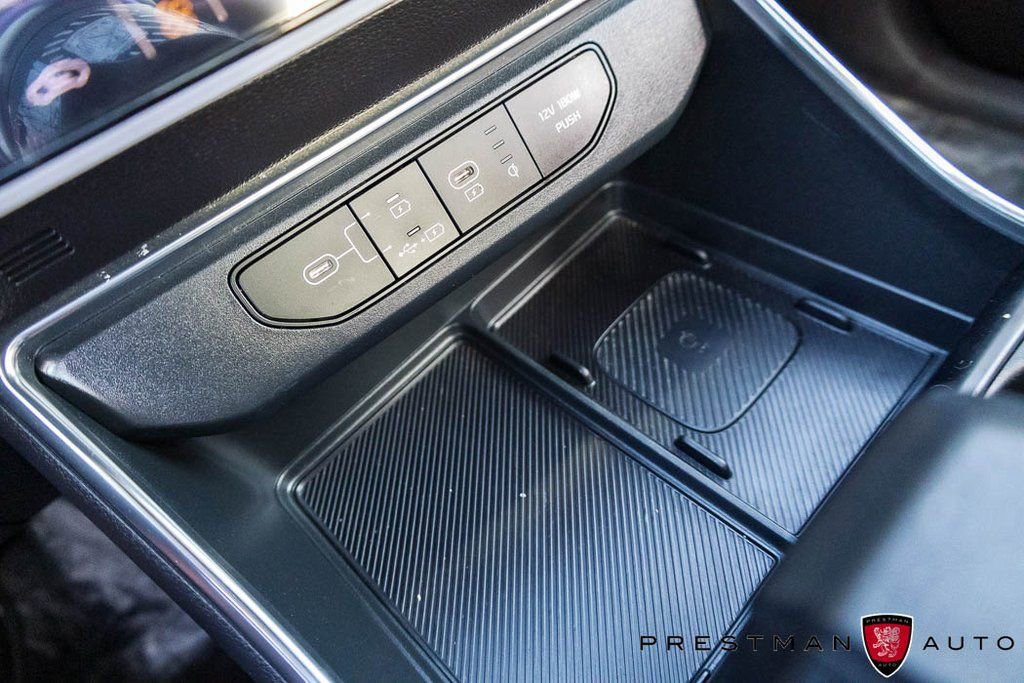 Used 2025 Kia Carnival SX image 28