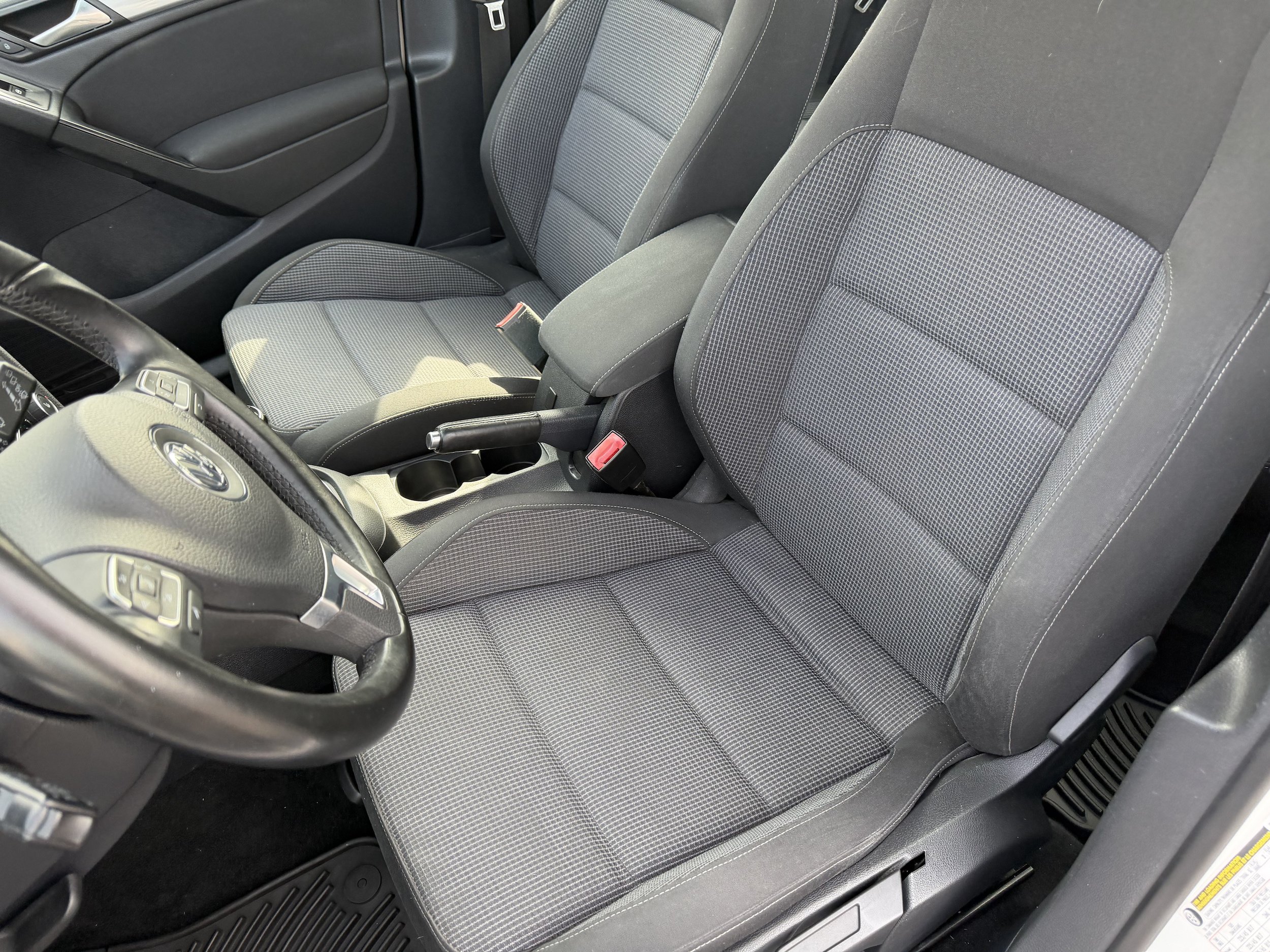 Used 2012 Volkswagen Golf TDI FWD image 10