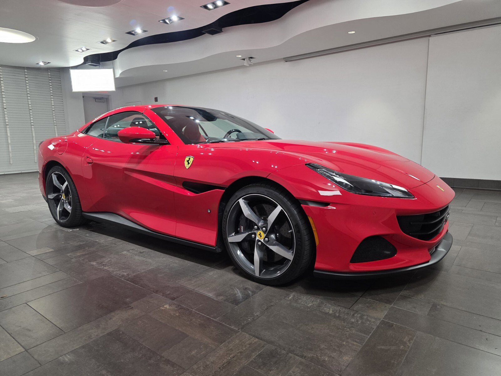 Used 2022 Ferrari Portofino M image 8