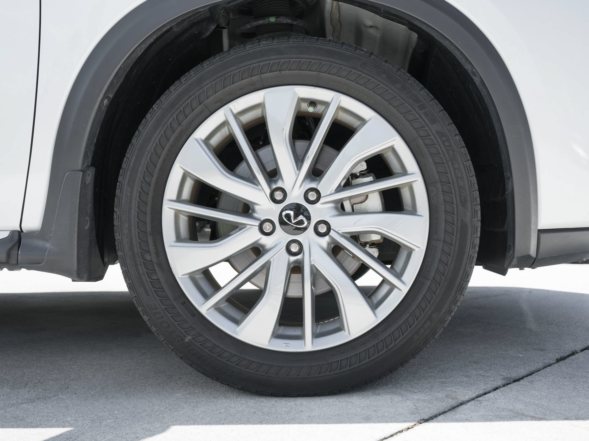 Used 2023 INFINITI QX50 Luxe FWD image 12