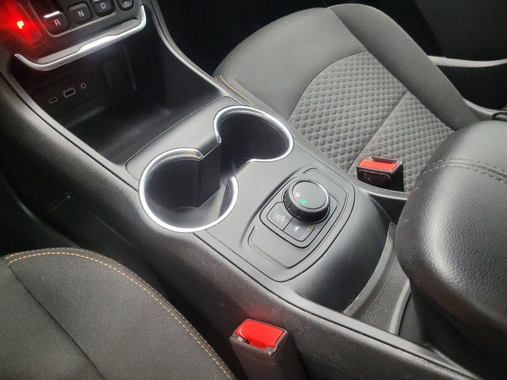 Used 2020 GMC Terrain SLE w/ LPO, Floor Liner Package image 26