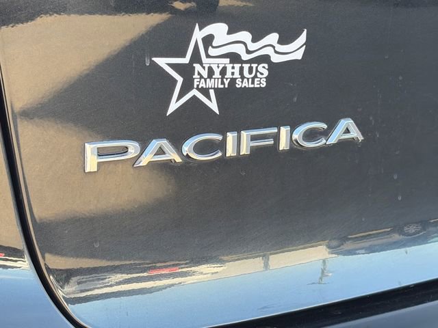 Used 2022 Chrysler Pacifica Touring-L FWD image 21