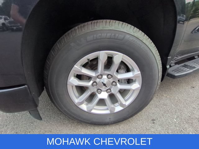 Used 2023 Chevrolet Silverado 1500 RST AWD/4WD image 33
