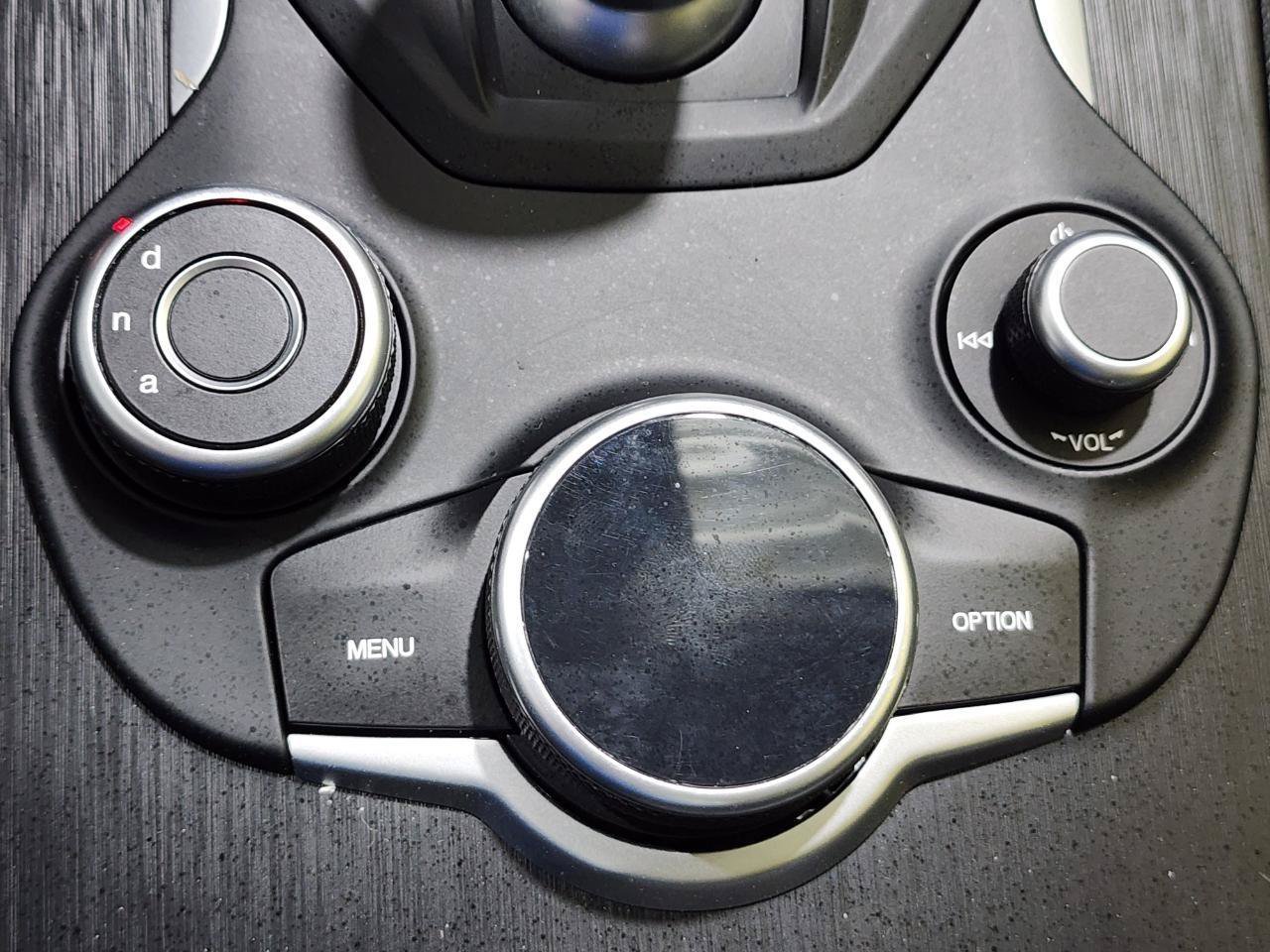 Used 2018 Alfa Romeo Stelvio AWD image 18