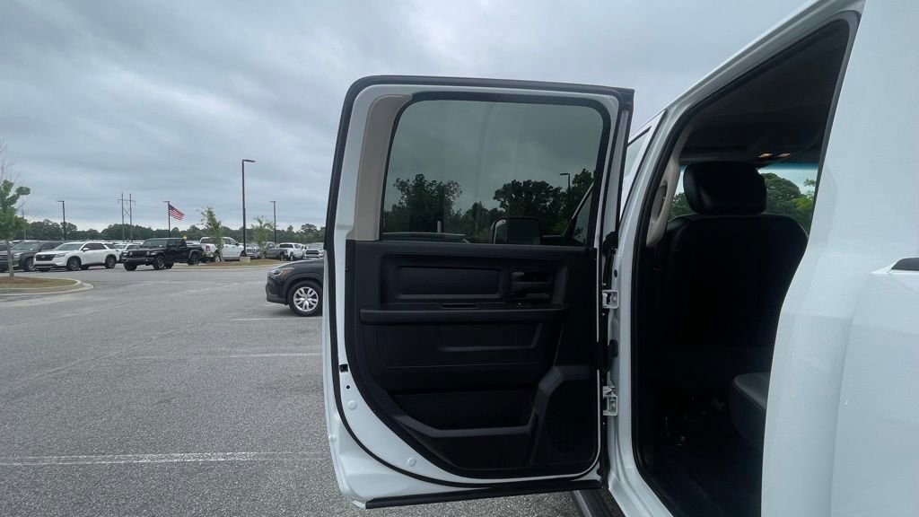 Used 2022 RAM 1500 Tradesman w/ Chrome Appearance Group AWD/4WD image 21