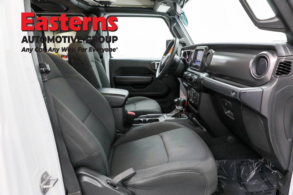 Used 2023 Jeep Gladiator Sport image 24