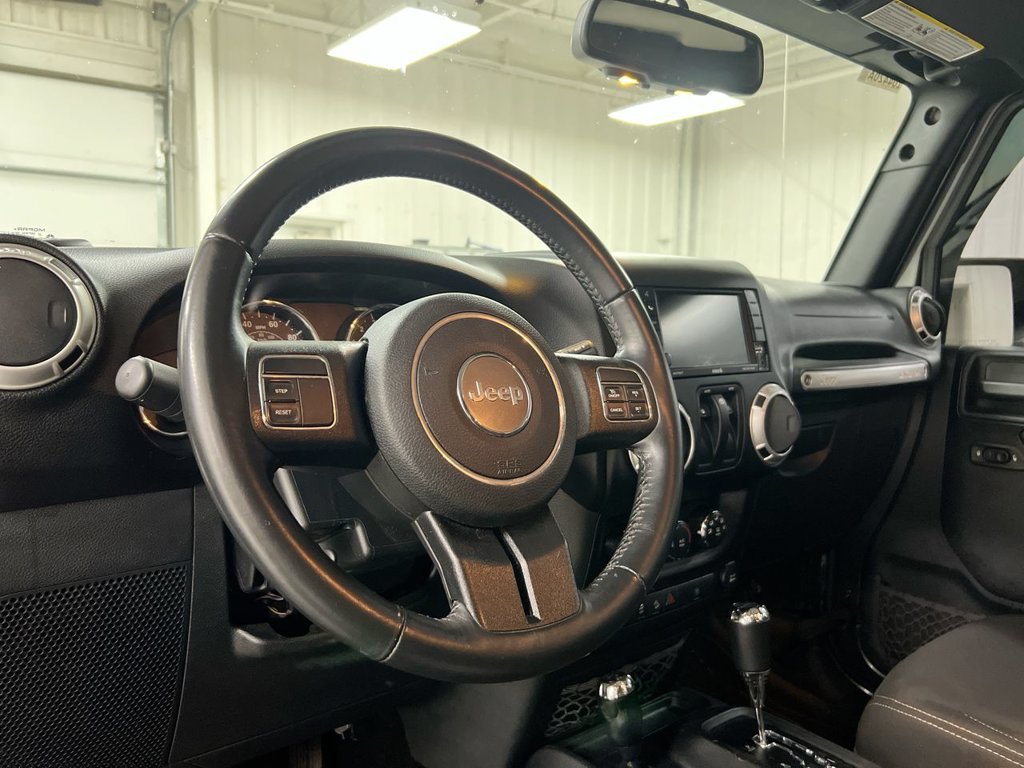 Used 2017 Jeep Wrangler Sahara w/ Trailer Tow Group AWD/4WD image 10