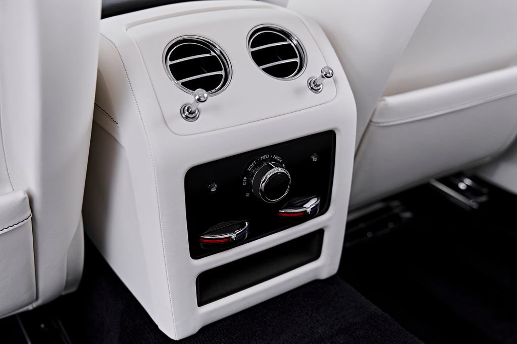 Used 2026 Rolls-Royce Ghost AWD/4WD image 79