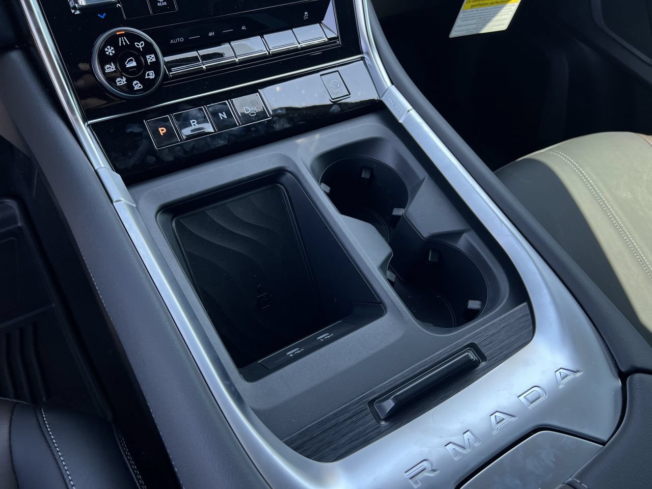 New 2026 Nissan Armada SL w/ Captain's Chari Seat Package AWD/4WD image 17