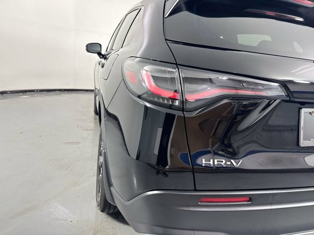Certified 2025 Honda HR-V Sport image 31