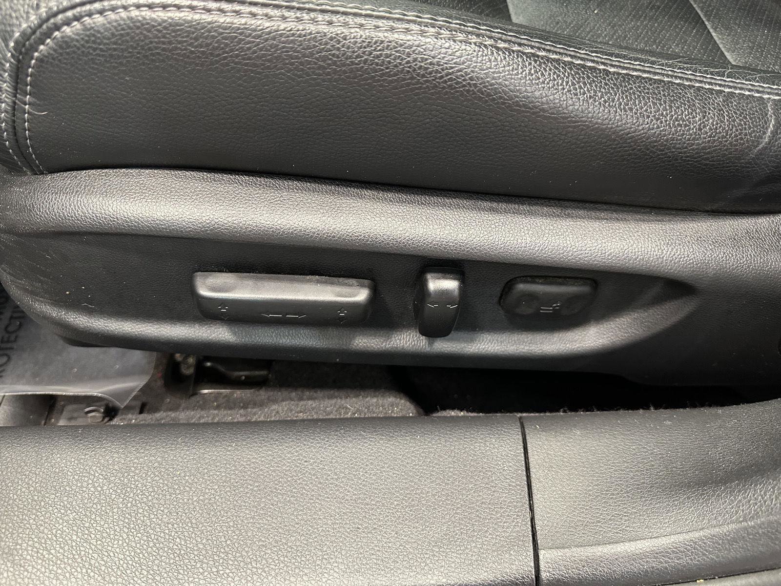 Used 2015 Honda Accord Touring image 14