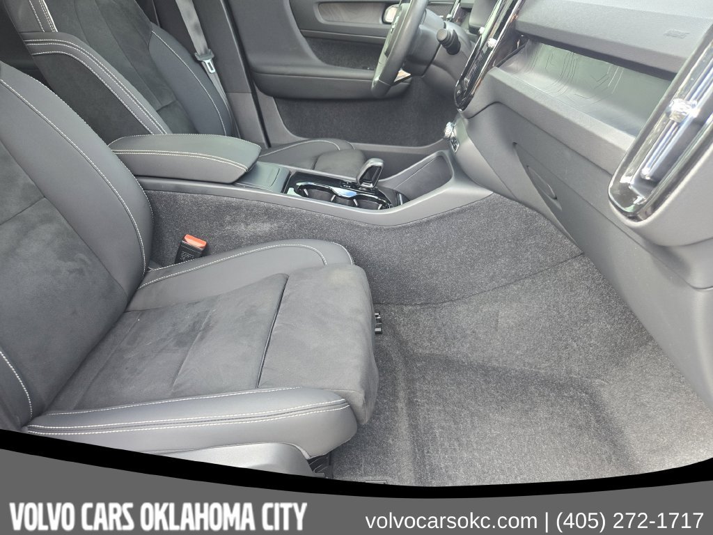 Certified 2023 Volvo C40 P8 Recharge Ultimate AWD/4WD image 11