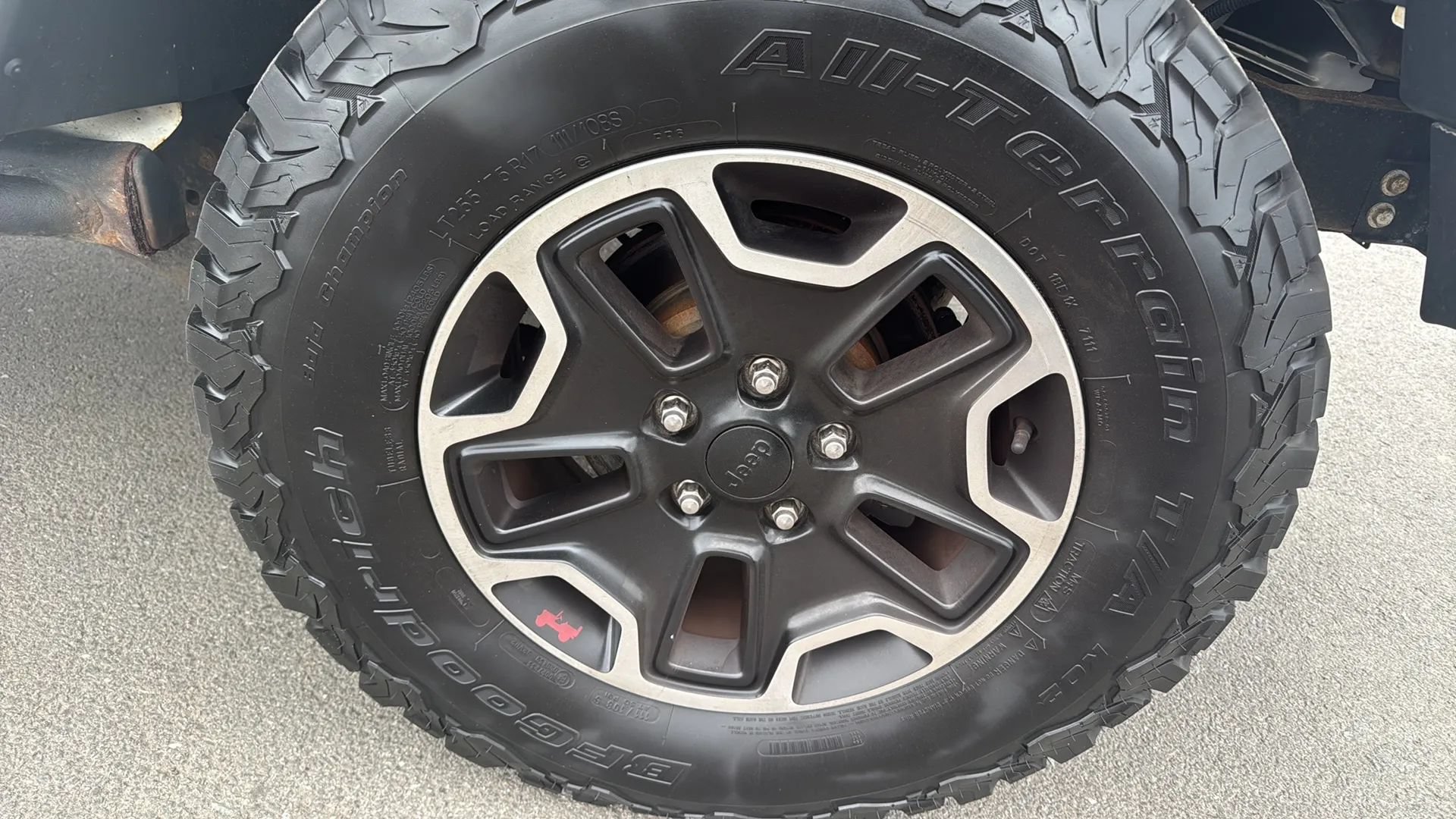 Used 2014 Jeep Wrangler Unlimited Rubicon AWD/4WD image 6
