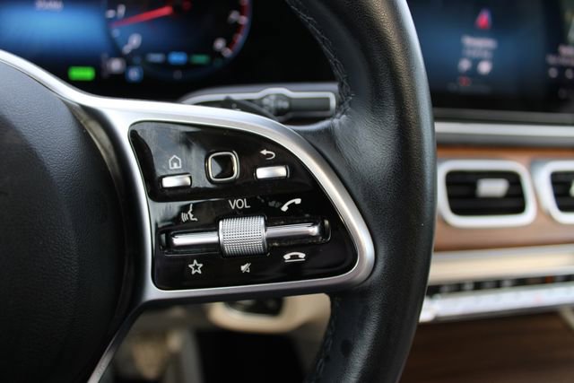 Used 2023 Mercedes-Benz GLS 450 4MATIC image 12